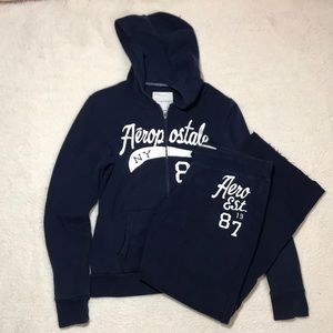 Aeropostale sweat suit